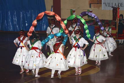 foto bailando los Arcos de Calahorra